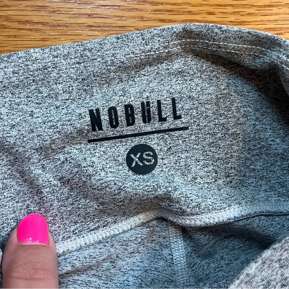 NOBULL light gray cropped leggings size XS - Picture 3 of 4